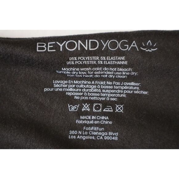 Beyond Yoga Women's One Size Black Lightweight Pocket Infinity Scarf - Picture 9 of 16